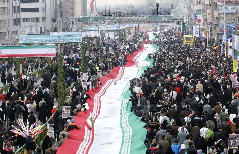 مسیرهای راهپیمایی ۲۲ بهمن در کرمانشاه از ساعت 8 صبح محدود میشوند