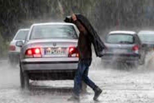 رگبار، رعدوبرق و باد شدید در راه تهران