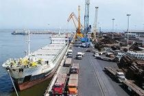 ورود اولین محموله وارداتی مواد معدنی به بندر پارسیان