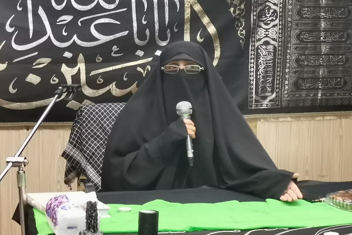 «مینا مهدوی» استاد دانشگاه و پژوهشگر مسائل دینی