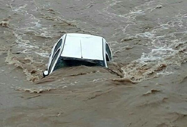 سیل ۸ فوتی داشت/ امداد رسانی به ۶۹۹۰ نفر در سیل اخیر