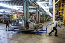 سایپا توان پاسخگویی به تعهدات خود را ندارد/سونامی احتمالی در اقتصاد ایران