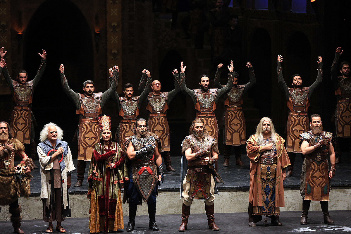 تئاتر موزیکال " هفت خان اسفندیار" 