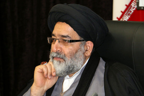 باید در جایگاه رسانه مراقب قلم خود باشیم