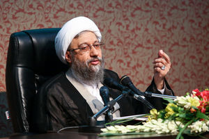 اجرای اقتصاد مقاومتی نیازمند اهتمام همه دستگاه‌ها/ ضرورت یکسان‌سازی ارزش ارز/ وجود ۴۰ شرکت صوری در پرونده مه آفرید/ جدیت در برخورد با وام‌های دریافتی در مصارف غیرضرور/ گاه دستورات مقامات اجرایی وزارتخانه ها ابهام دارد