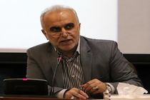 همچنان از شرایط بانک ها گلایه داریم