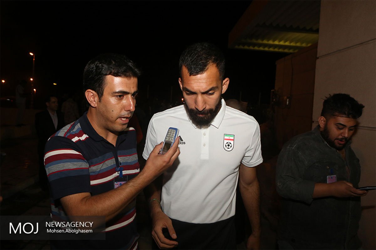 بازگشت افتخارآفرینان تیم ملی فوتبال به ایران-روزبه چشمی