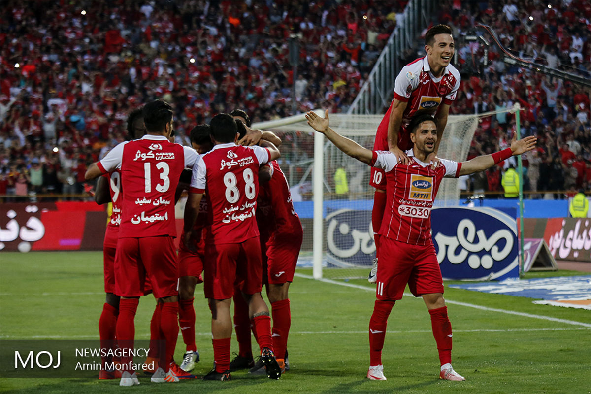 دیدار تیم های فوتبال پرسپولیس و سپیدرود رشت