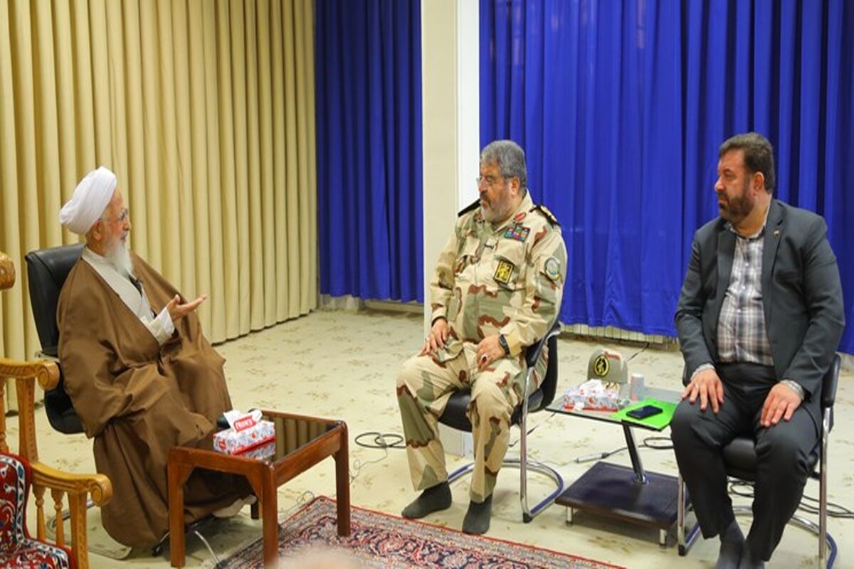 دیدار آیت الله جوادی آملی و رئیس سازمان پدافند غیرعامل