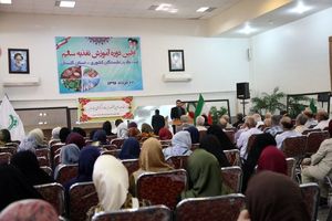 مشکلات اقتصادی مسائل پرورشی را به حاشیه برده است