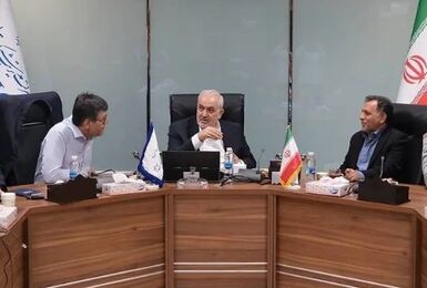 بازدید سرزده وزیر نیرو از شرکت مدیریت شبکه برق ایران