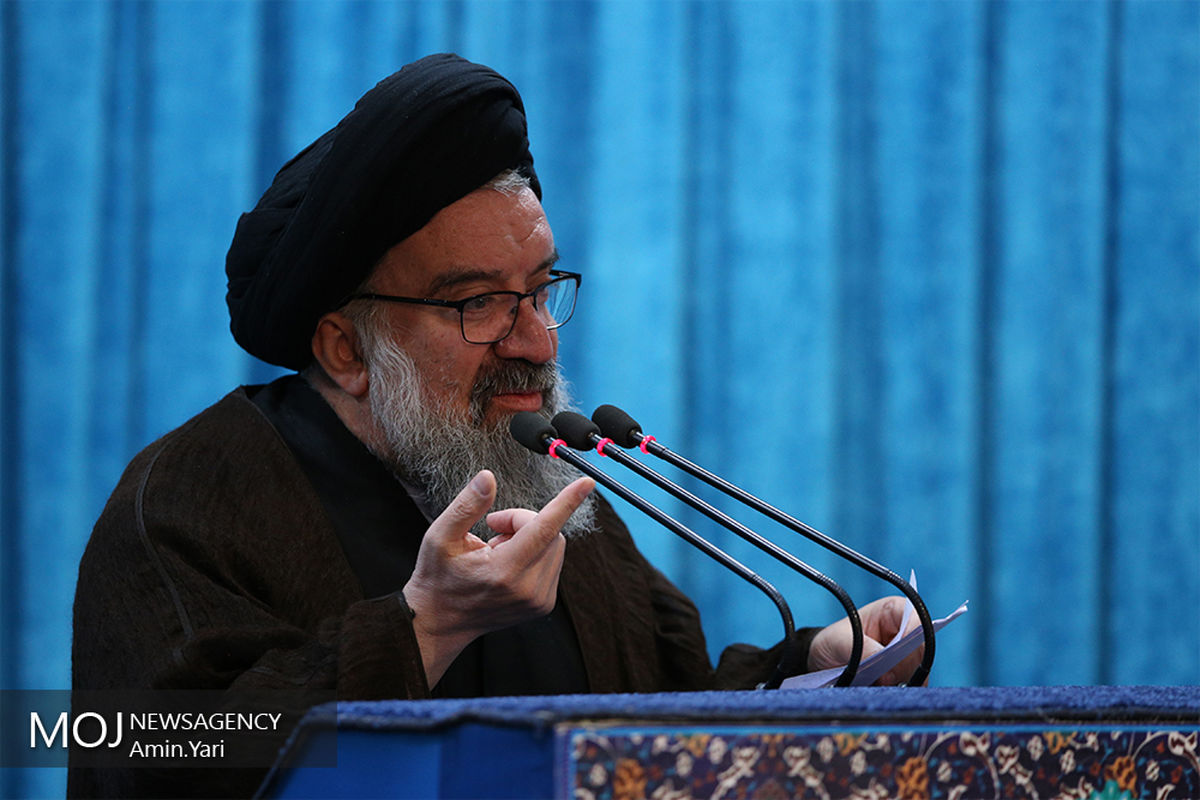 آخرین نماز جمعه تهران در ماه مبارک رمضان همزمان با روز جهانی قدس به امامت حجت الاسلام سید احمد خاتمی