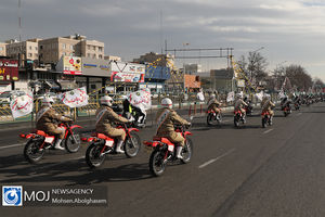 رژه موتوری نیروهای مسلح همزمان با ۳۱ شهریورماه در قم