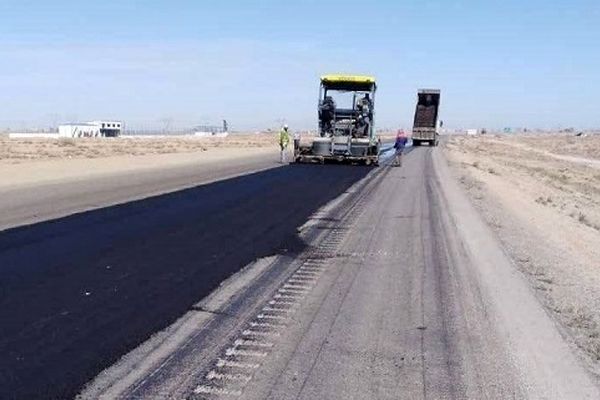 اجرای بیش از ۷۰۰ کیلومتر عملیات روکش آسفالت و آسفالت حفاظتی طی سال ۱۴۰۴