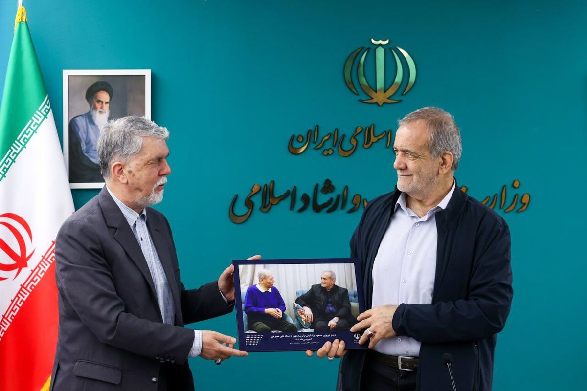 رئیس‌جمهوری از وزارت فرهنگ و ارشاد اسلامی بازدید کرد