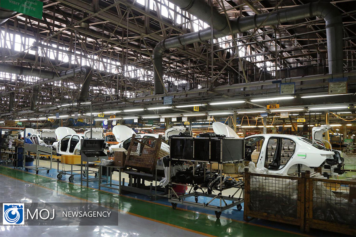 بازدید هیات تحقیق  و تفحص از صنعت خودرو سازی از ایران خودرو