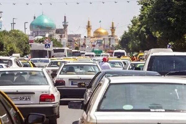 آزادراه‌های منتهی به تهران زیر بار ترافیک سنگین است