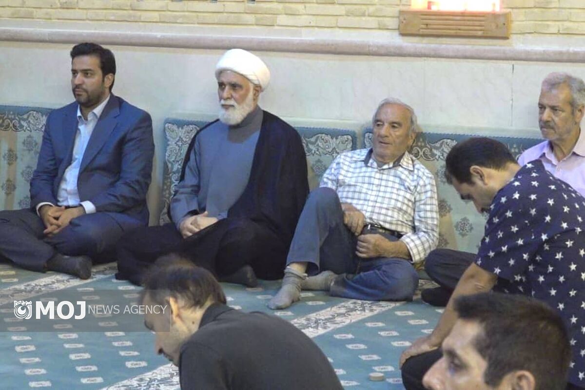 مراسم دعا برای سلامتی رییس جمهور در کیش