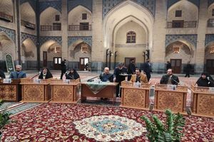 برگزاری نخستین دفاع رساله دکتری دانشگاه پیام نور خراسان  در حرم رضوی