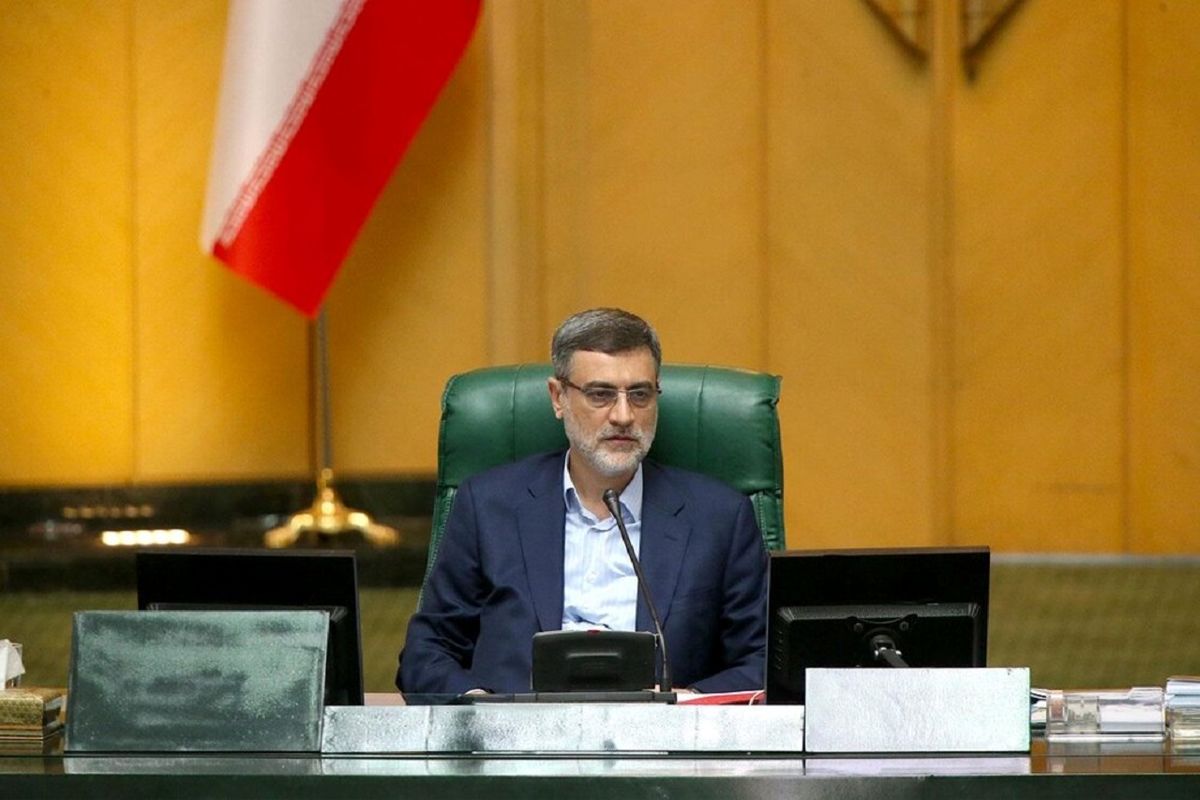 قاضی زاده هاشمی