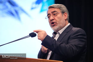 دشمنان پیغام‌های مختلفی می‌فرستند تا آبرویشان در دنیا حفظ شود