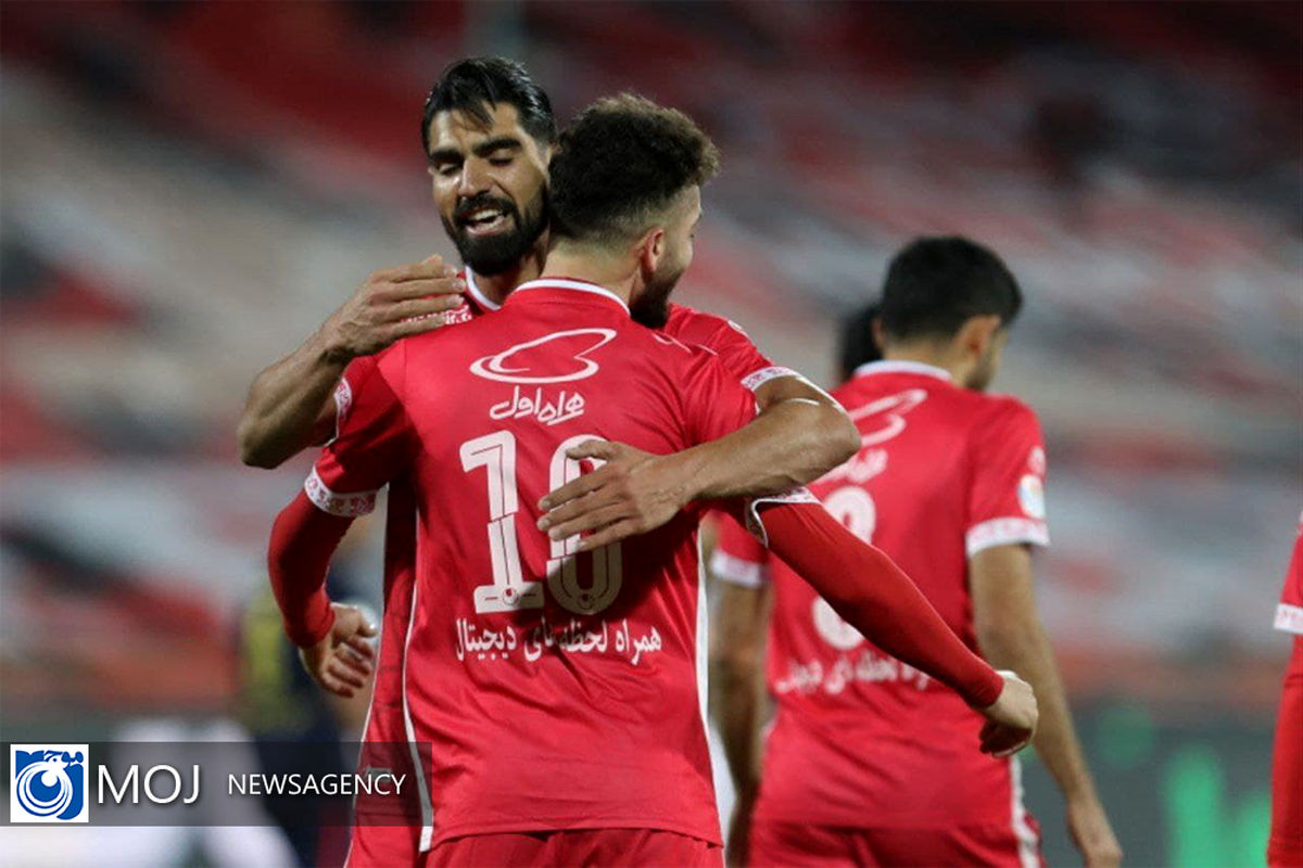 دیدار تیم های فوتبال پرسپولیس و نساجی