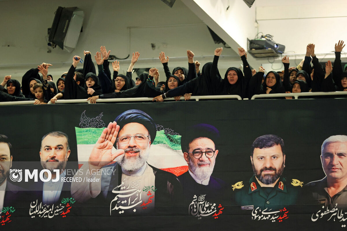 مجلس بزرگداشت شهدای خدمت با حضور رهبر معظم انقلاب اسلامی