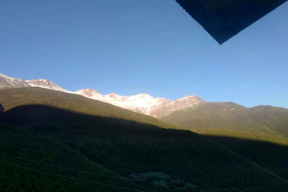 بارش برف در ارتفاعات کندلوس - اردیبهشت 1401