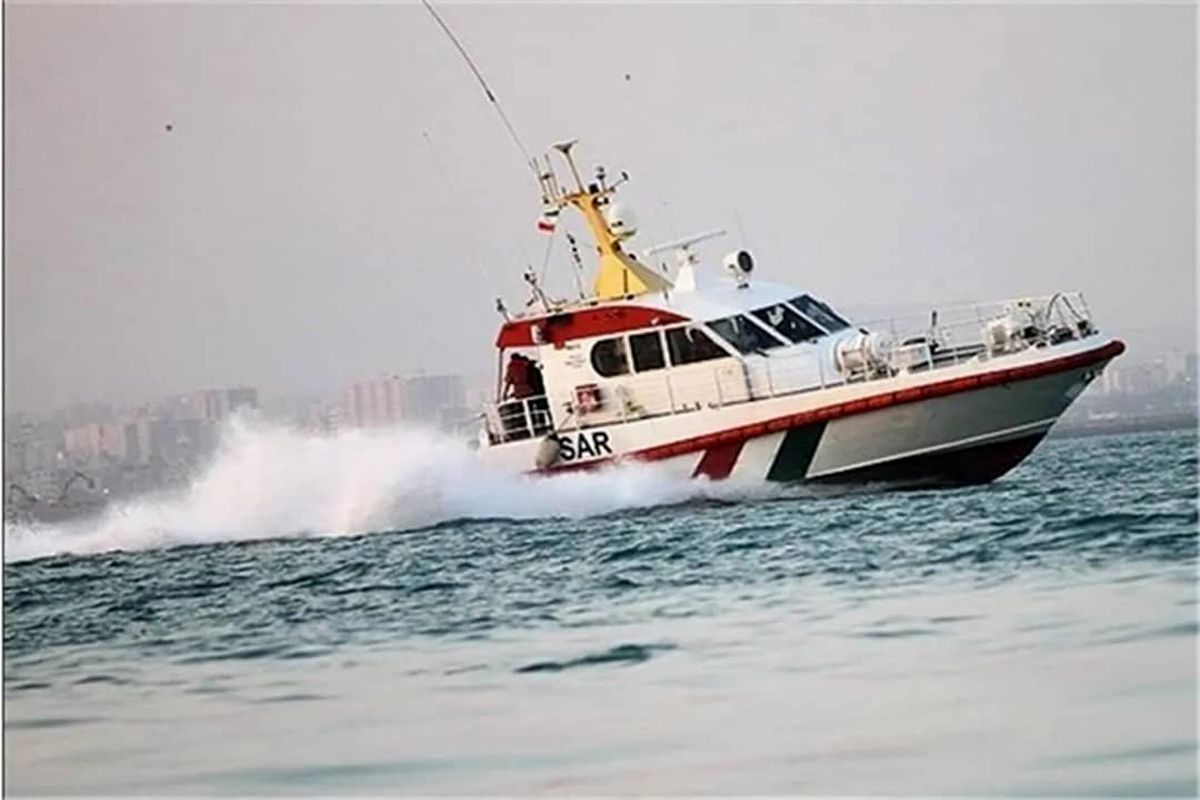 قایق غیرمجاز 