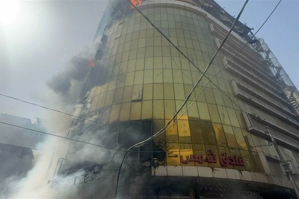 آتش‌سوزی در یکی از هتل‌های نزدیک به حرم حضرت عباس(ع) مهار شد