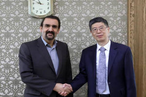 سفیر جمهوری خلق چین با مشاور سیاسی رئیس جمهور دیدار کرد