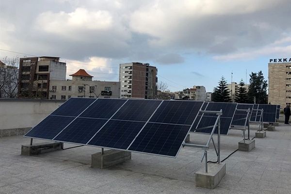 نیروگاه خورشیدی ۱۵ کیلوواتی شعبه مرکزی بابل افتتاح شد