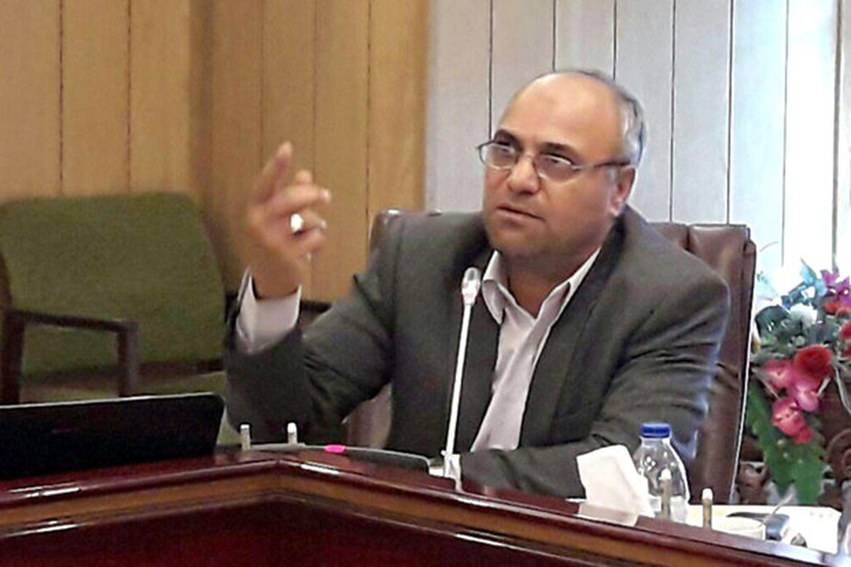 عباس مزیکی مدیر مالیات اصفهان