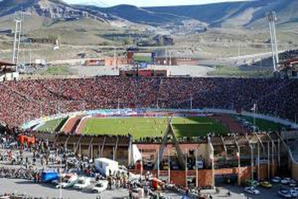 ورزشگاه یادگار امام تبریز