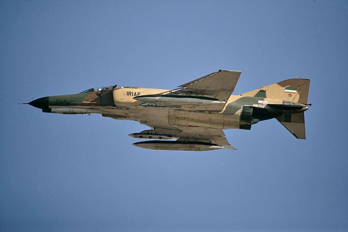 اف 4