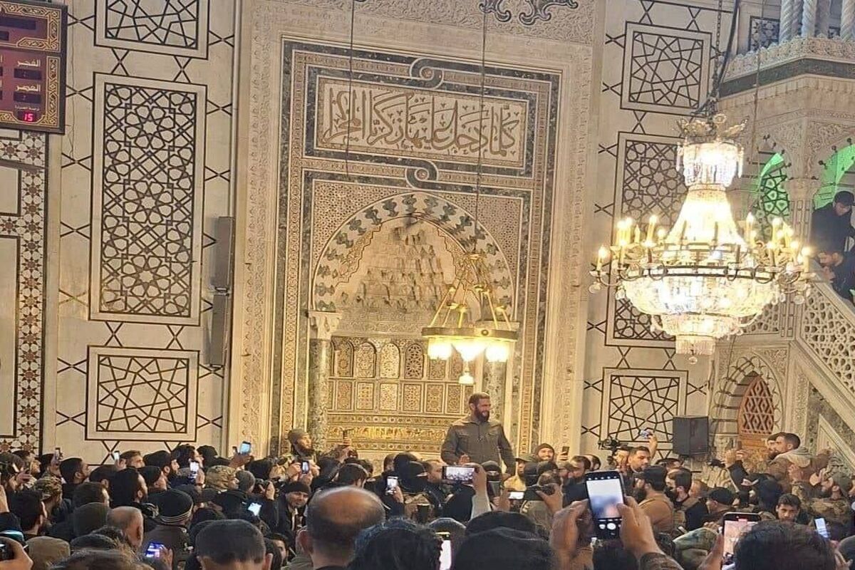 جولانی در مسجد دمشق