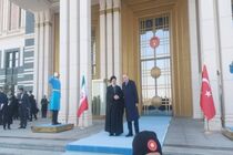استقبال رسمی رئیس جمهور ترکیه از رئیس جمهور ایران