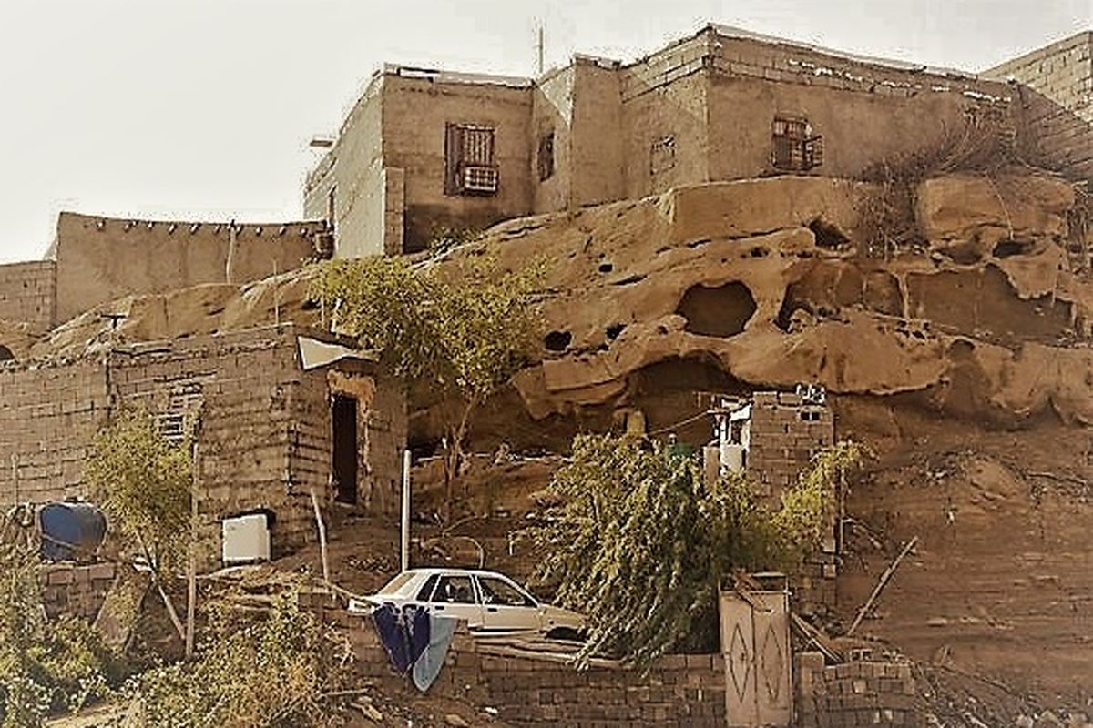 چاهستانی ها