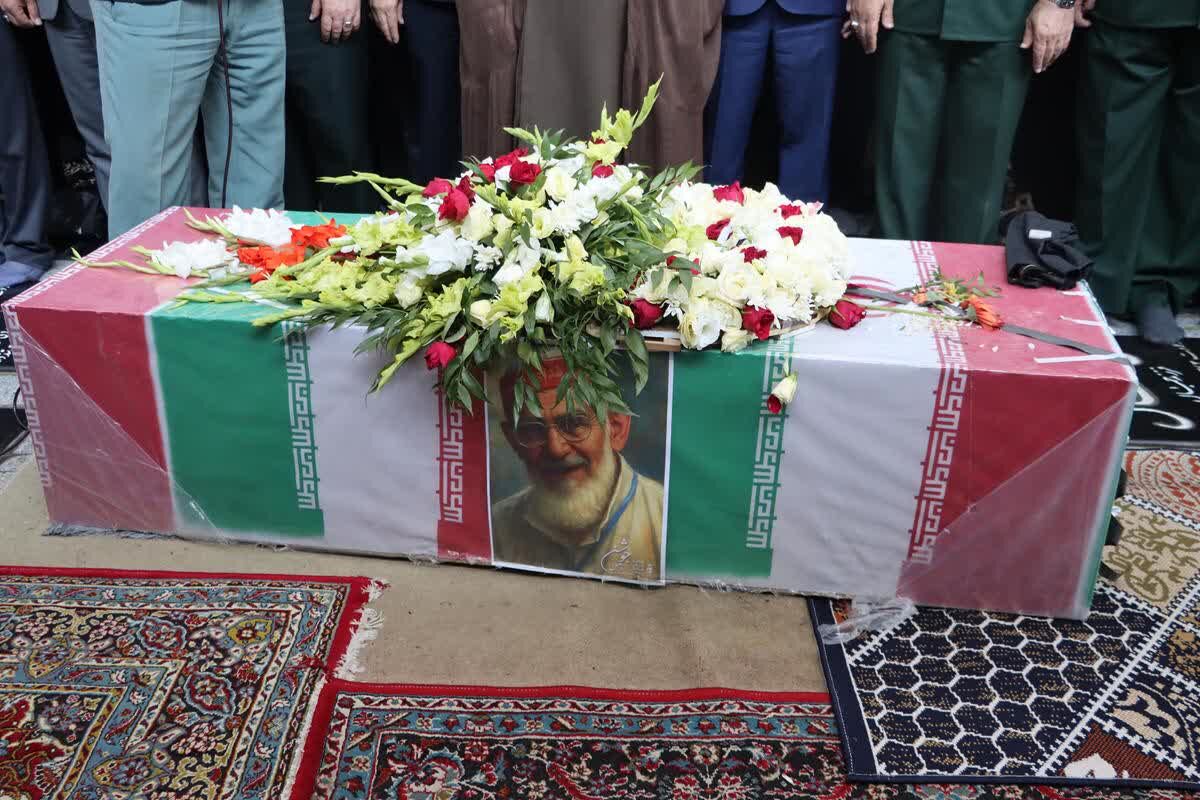 پیکر پیر رزمندگان گیلانی دفاع مقدس در رشت تشییع شد