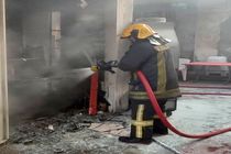 آتش‌سوزی صبحانه‌خوری در خیابان حافظ بندرعباس بدون تلفات جانی مهار شد