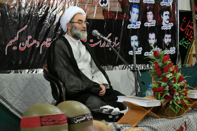 ملت ایران ولایتپذیری را از شهدای کربلا آموخته است