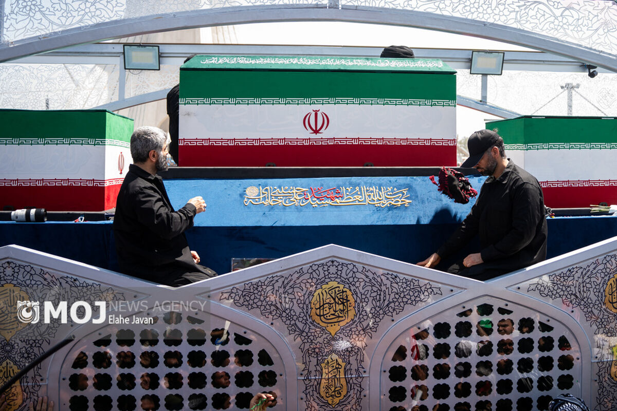 مراسم تشییع پیکر مطهر رهبر شهید انقلاب در تهران