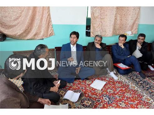 دیدار مردمی فرماندار شهرستان قروه با اهالی روستای زنگ آباد