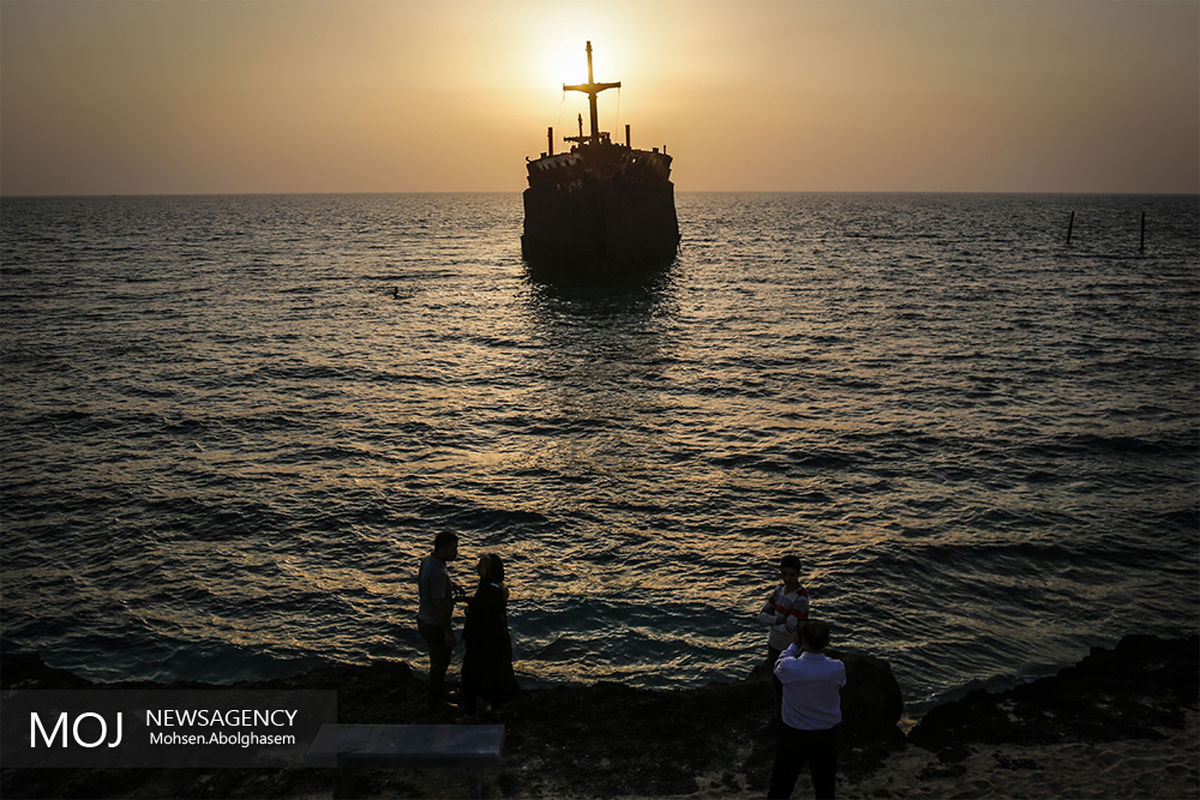 کشتی یونانی در جزیره کیش