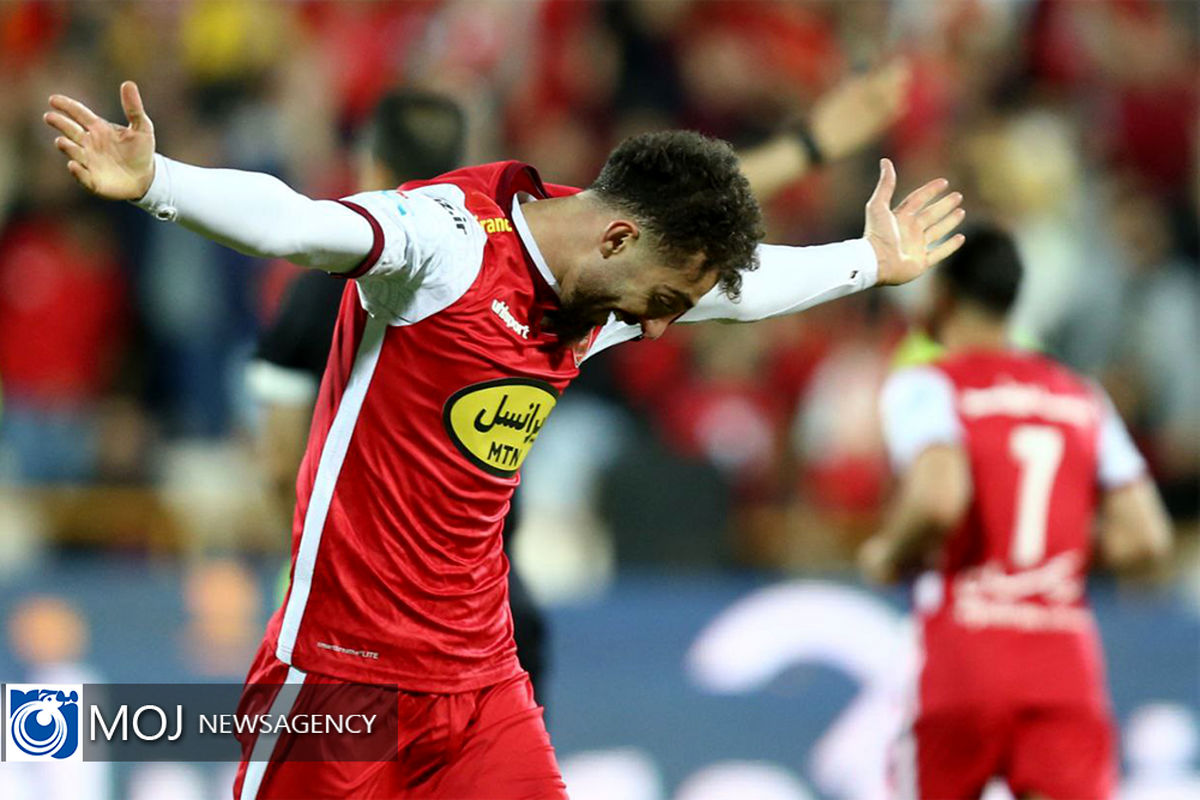 دیدار تیم های فوتبال پرسپولیس و ملوان