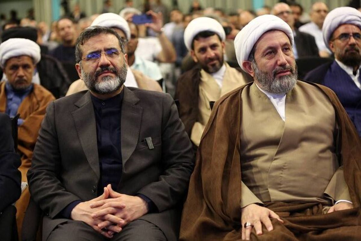 وزیر فرهنگ و ارشاد اسلامی