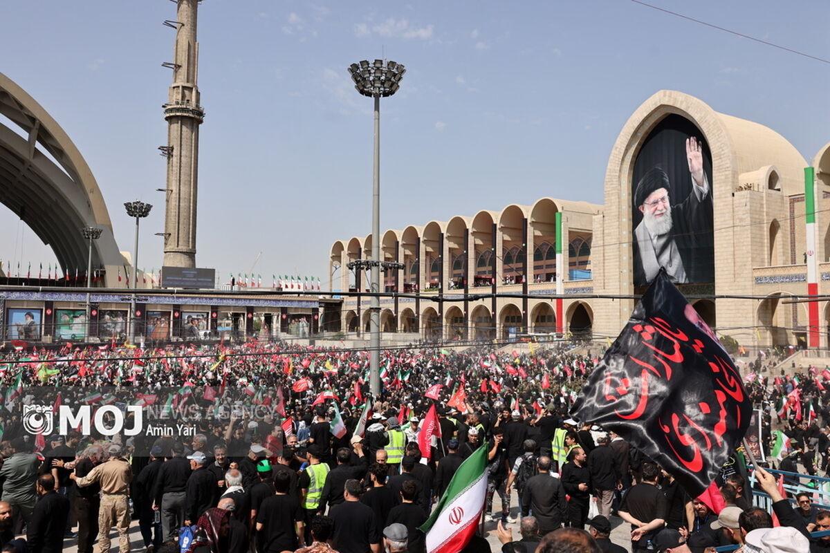 مراسم مردمی وداع با پیکر رهبر شهید انقلاب