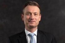 با تمام کسانی که زلزله زندگی‌شان را تحت تاثیر قرار داد همدردی می‌کنیم