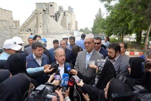 پایلوت ملی بازیافت زباله در کرمانشاه کلید خورد؛ کارخانه سیمان، سوخت سبز می‌گیرد