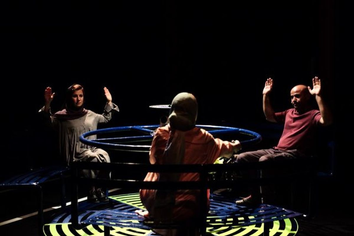 نمایش بی تابستان1